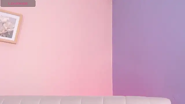 Snapshot of lourdes_moon22 chatting on October 19, 3:26 pm lourdes moon22 online show from October 19, 3:26 pm