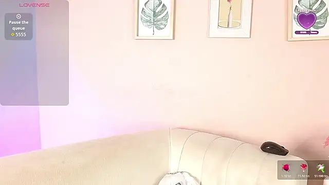 lourdes moon22 online show from January 10, 12:44 pm