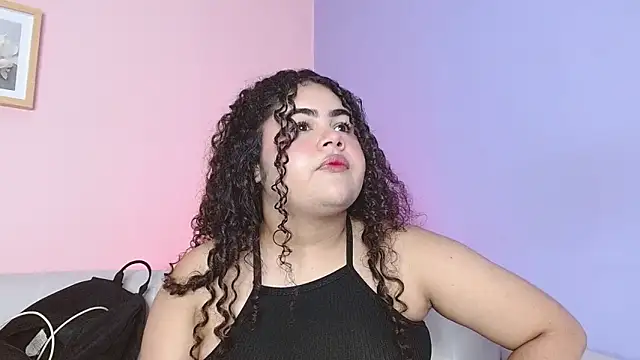 Snapshot of lourdes_moon22 chatting on October 14, 12:50 pm lourdes moon22 online show from October 14, 12:50 pm