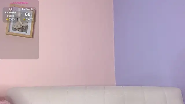 Snapshot of lourdes_moon22 chatting on October 17, 1:13 pm lourdes moon22 online show from October 17, 1:13 pm