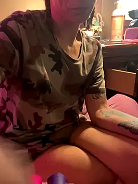 d3luluxx online show from November 1, 6:46 pm