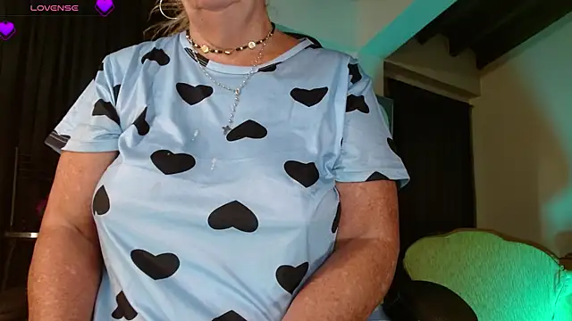  SARAI DUPONT online show from February 15, 11:09 am