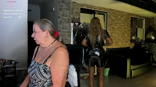 Snapshot of _SARAI_DUPONT chatting on June 7, 1:00 am SARAI DUPONT online show from June 7, 1:00 am