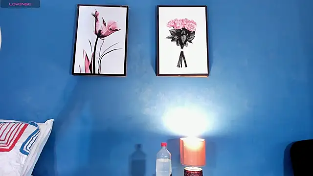 Grettel w online show from November 6, 7:40 pm