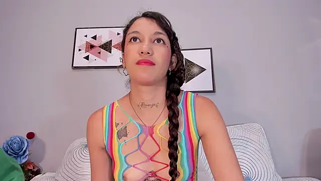 Snapshot of Grettel_w chatting on June 20, 12:32 pm Grettel w online show from June 20, 12:32 pm