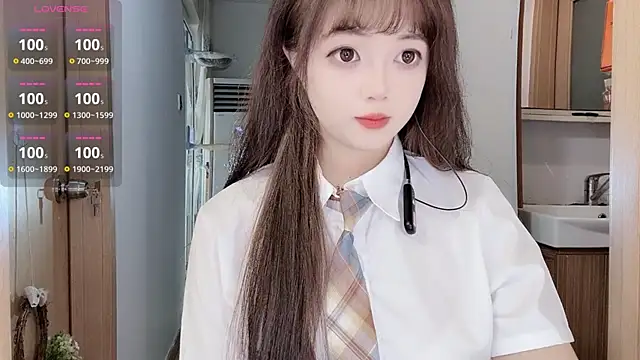 Snapshot of DDDDDoremi chatting on October 24, 2:21 am DDDDDoremi online show from October 24, 2:21 am