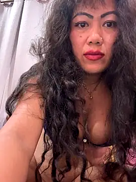 Lindarossyta online show from November 1, 7:41 pm