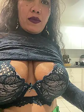 Lindarossyta online show from July 18, 7:44 pm