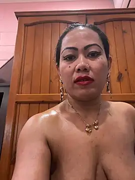 Lindarossyta online show from July 24, 5:09 pm