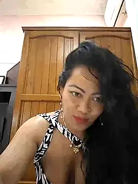 Lindarossyta online show from June 13, 4:27 pm