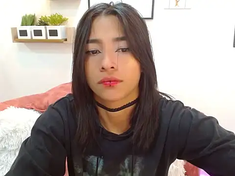 Aliciacute   online show from October 4, 7:26 pm