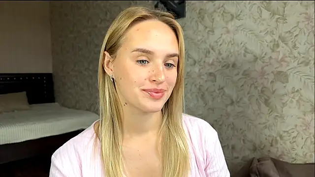 Snapshot of ElisabetLorney chatting on September 25, 7:36 am ElisabetLorney online show from September 25, 7:36 am