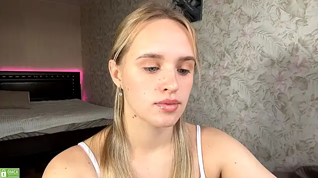 ElisabetLorney online show from October 30, 7:50 am