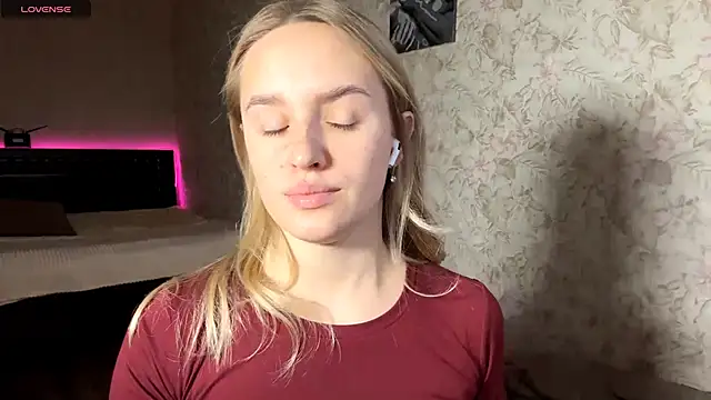 ElisabetLorney online show from December 2, 8:05 am