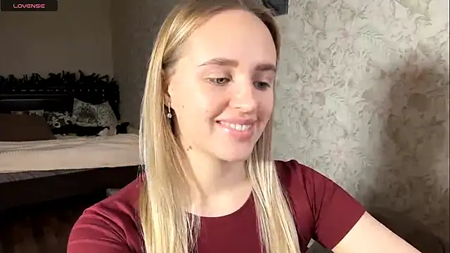 ElisabetLorney online show from December 5, 8:24 am