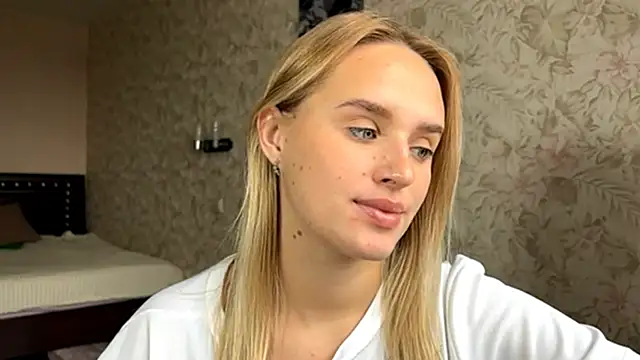 Snapshot of ElisabetLorney chatting on September 27, 7:36 am ElisabetLorney online show from September 27, 7:36 am