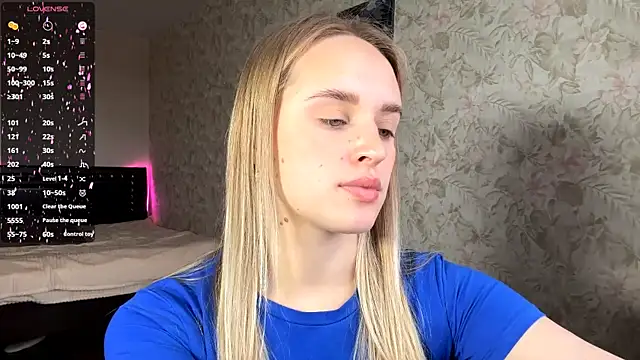 ElisabetLorney online show from November 22, 8:02 am