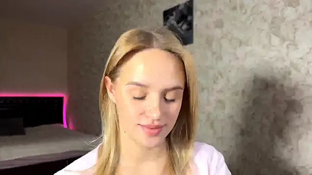 Snapshot of ElisabetLorney chatting on October 10, 7:09 am ElisabetLorney online show from October 10, 7:09 am