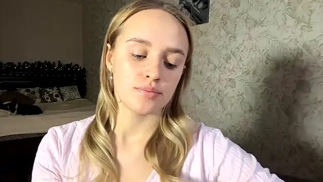 ElisabetLorney online show from December 3, 8:03 am