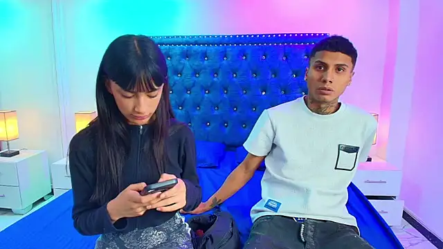 Damian and roxanne online show from September 17, 12:40 pm