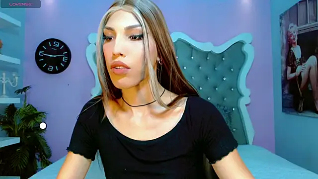 Honey Moontsts online show from March 28, 11:44 am