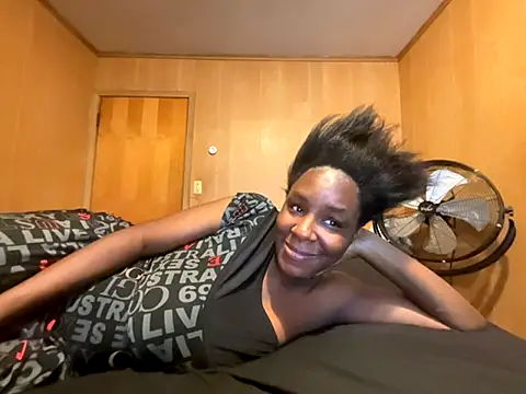 saltlightEmber online show from November 9, 2:59 am