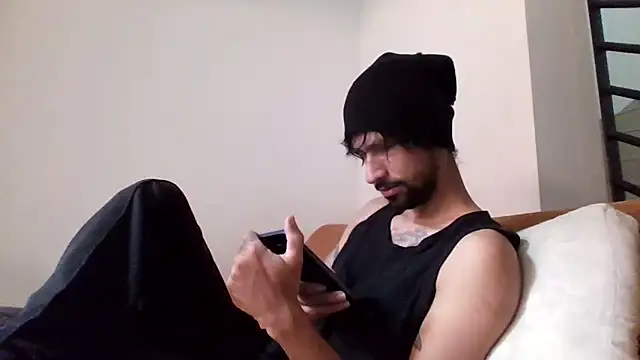 Alejandro92 cali online show from April 12, 3:04 pm