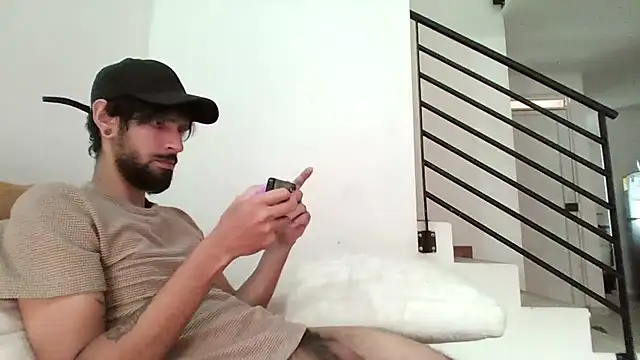 Alejandro92 cali online show from March 8, 3:48 pm