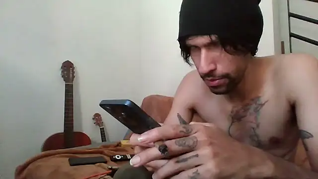 Alejandro92 cali online show from June 10, 5:03 pm