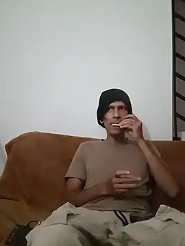 Alejandro92 cali online show from June 2, 1:49 am