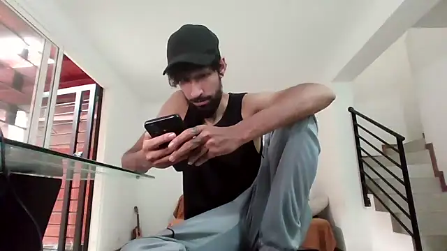 Alejandro92 cali online show from March 11, 2:55 pm