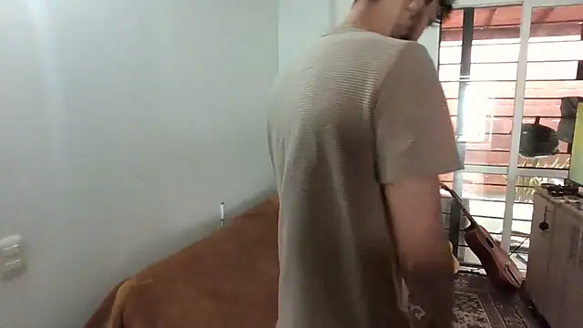 Alejandro92 cali online show from July 17, 5:43 pm
