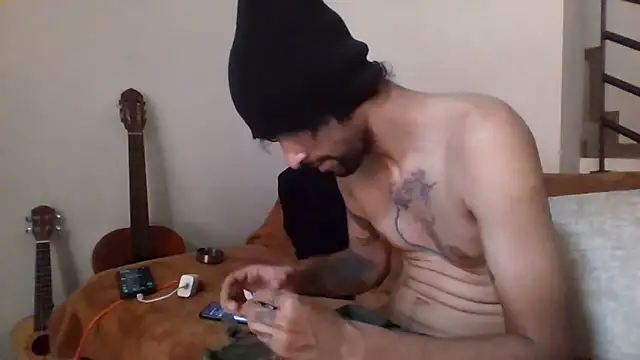 Alejandro92 cali online show from June 20, 4:23 pm