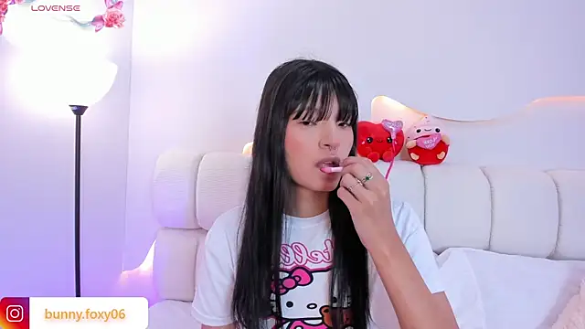 foxybunny online show from March 14, 4:40 am