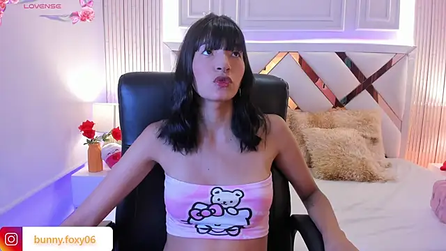 foxybunny online show from March 24, 4:45 am