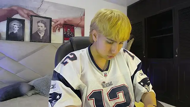 AngelFlexxx online show from October 8, 9:59 pm