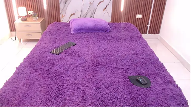 shena nomy1 online show from December 2, 8:10 pm