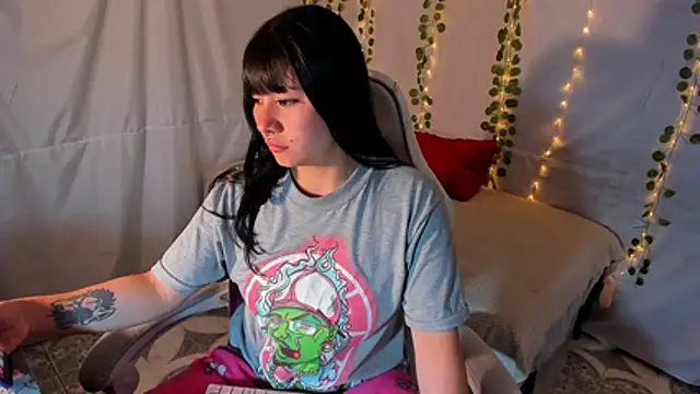 Zulema R1 online show from November 10, 4:06 am