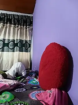 Snapshot of Zulema_R1 chatting on July 9, 10:31 pm Zulema R1 online show from July 9, 10:31 pm