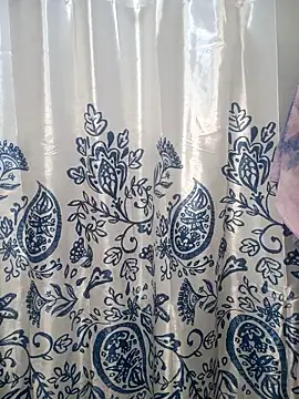 Snapshot of Zulema_R1 chatting on June 3, 9:08 pm Zulema R1 online show from June 3, 9:08 pm