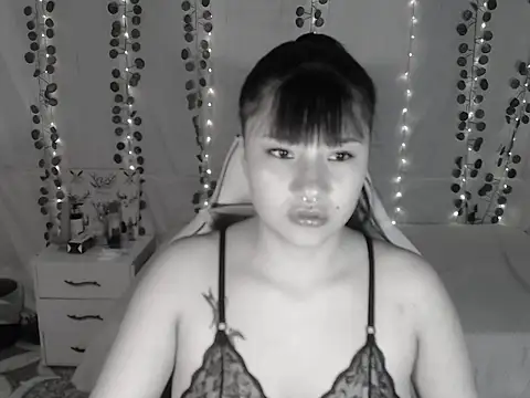 Snapshot of Zulema_R1 chatting on September 27, 3:56 am Zulema R1 online show from September 27, 3:56 am