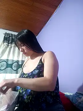 Snapshot of Zulema_R1 chatting on June 26, 10:48 pm Zulema R1 online show from June 26, 10:48 pm