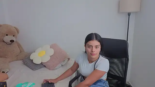 valerihouse online show from November 2, 12:37 am