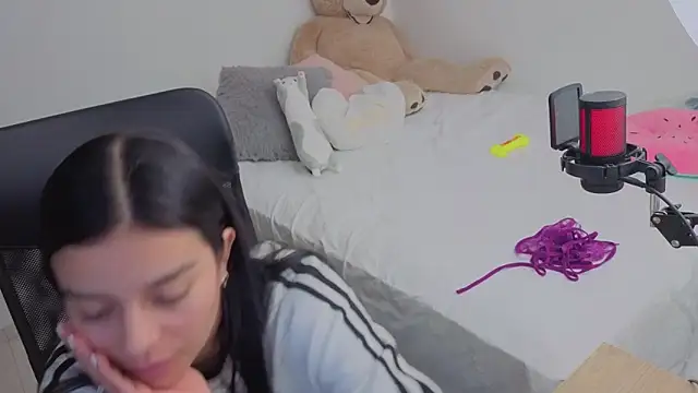 valerihouse online show from March 5, 2:08 am