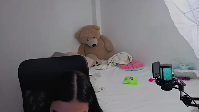 valerihouse online show from March 20, 1:28 am