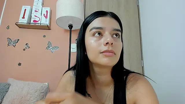 Snapshot of valerihouse chatting on February 10, 10:19 pm valerihouse online show from February 10, 10:19 pm