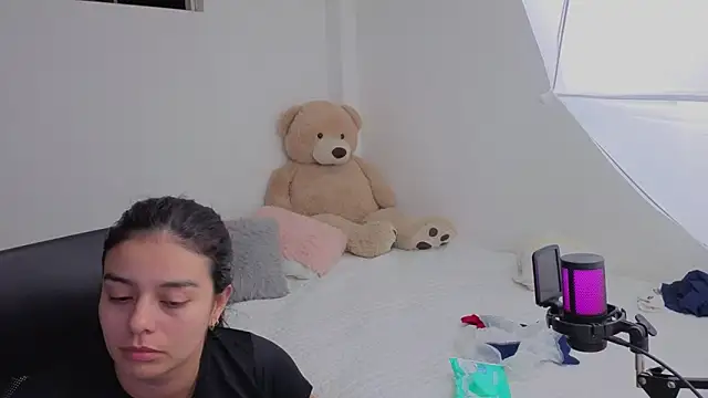 valerihouse online show from January 14, 12:58 am