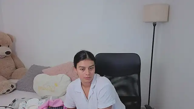 Snapshot of valerihouse chatting on September 16, 12:44 am valerihouse online show from September 16, 12:44 am