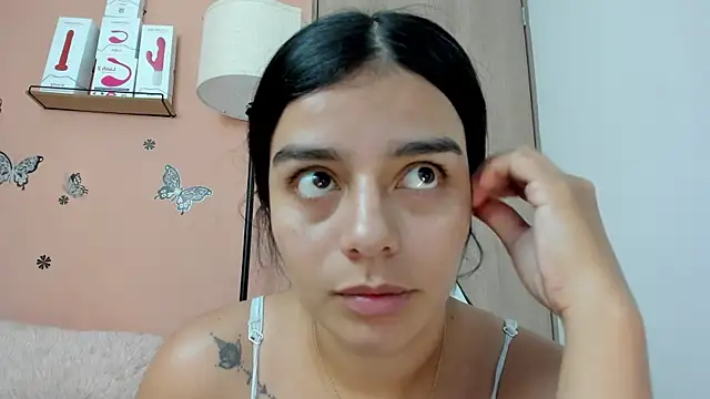 Snapshot of valerihouse chatting on January 23, 10:33 pm valerihouse online show from January 23, 10:33 pm