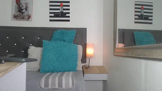 madison  love  online show from March 28, 7:48 pm